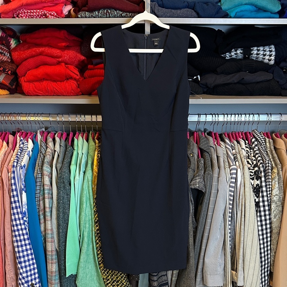 Ann Taylor Factory navy v neck lined back slit sheath dress size 0 NWOT